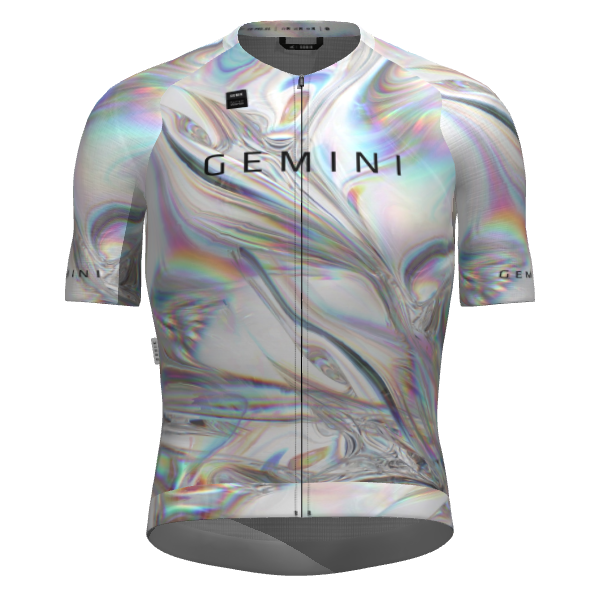 Compra el maillot ajustado GEMINI con gráfico iridiscente. Corte aerodinámico, tejidos técnicos y diseño exclusivo para ciclistas exigentes.